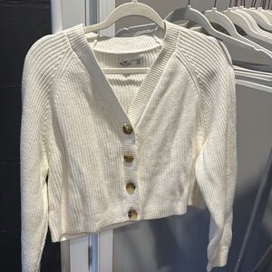 Hollister white cardigan XS